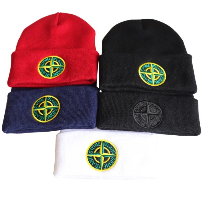 stone island beanie white
