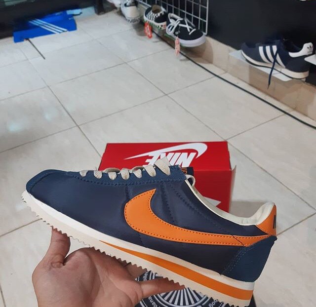 nike cortez blue