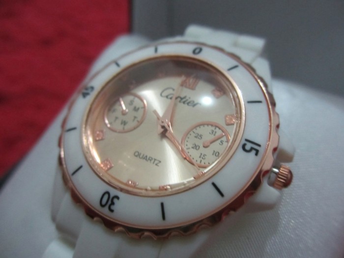 jual jam tangan cewek cartier keramik putih restorejkt jual jam tangan cewek cartier keramik putih restorejkt