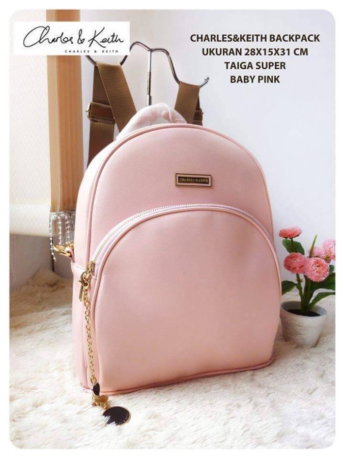 jual tas branded ransel ck charles n keith backpack taiga jual tas branded ransel ck charles n keith backpack taiga