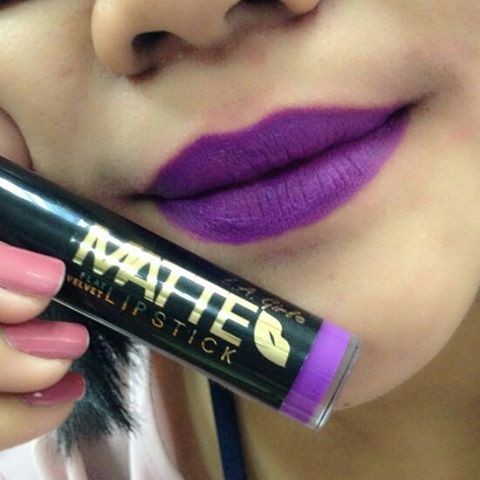 LA Girl Matte Flat Velvet Love Triangle .