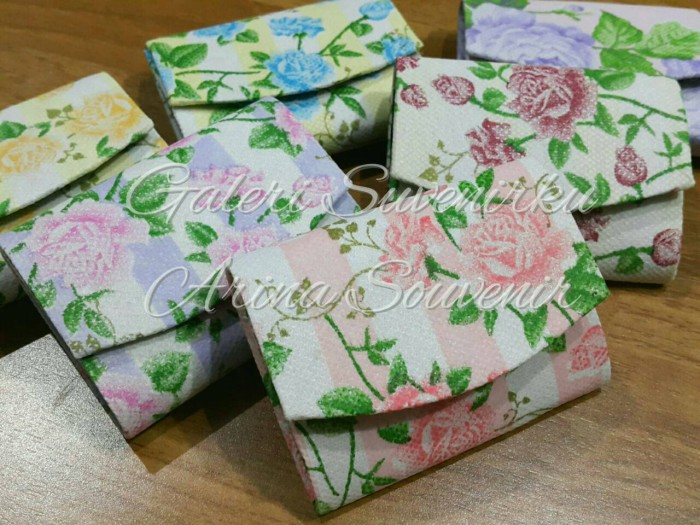 Souvenir Pernikahan Dompet Koin Shabby Souvenir Pernikahan Dompet Koin Shabby