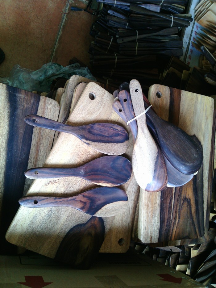 Foto Produk Centong/Sendok Kayu Sonokeling P22 Sedang dari el_artgallery