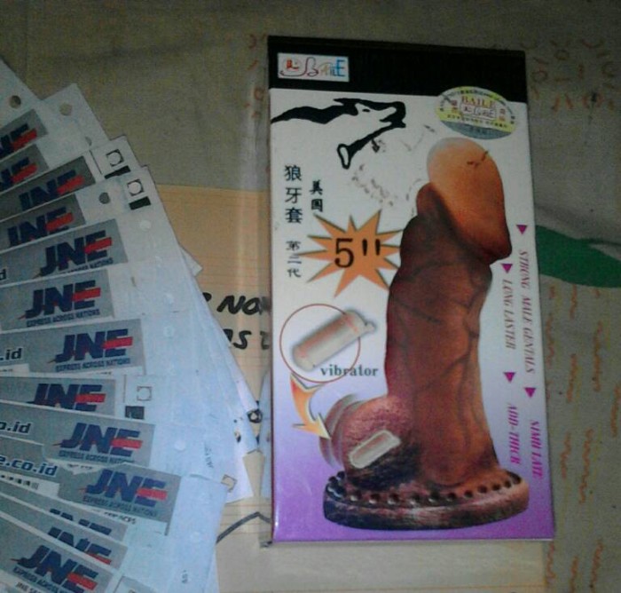Alat-bantu-sex-pria-kondom-wolf-getar. Toko dalam status moderasi