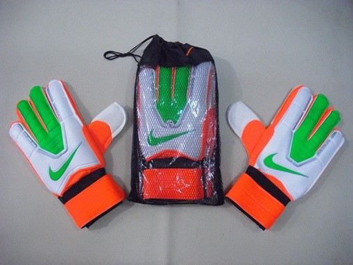 Katalog Sarung Tangan Kiper Nike Hargano.com Katalog Sarung Tangan Kiper Nike Hargano.com