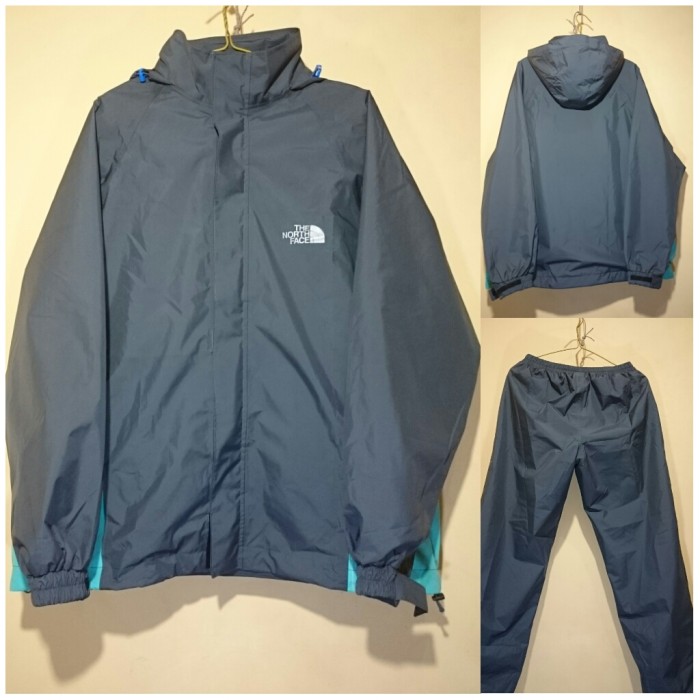 raincoat tnf