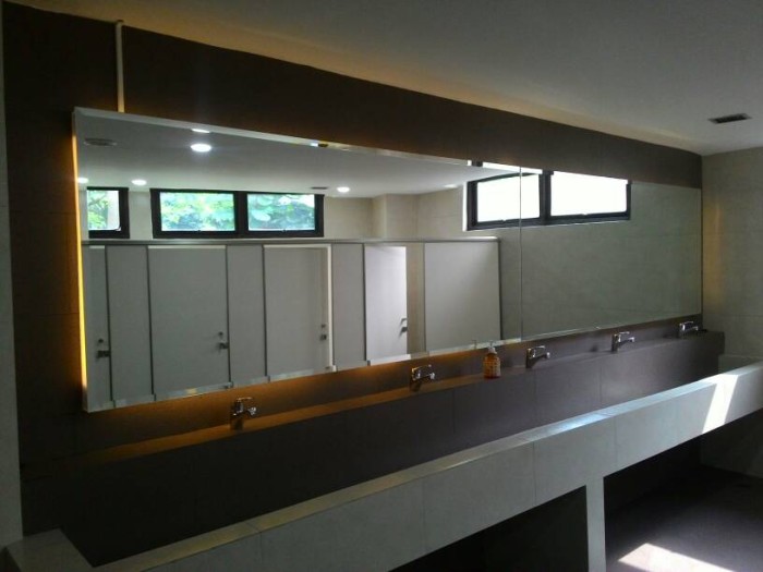 Jual Kaca cermin toilet (kaca cermin bevel kamar mandi) Kaca cermin