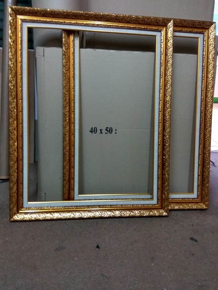 Gambar Bagoes: Bingkai Foto Ukuran Besar