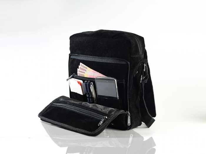 Tas Trojika Man Black Raya / Tas Selempang Pria Trojika Man