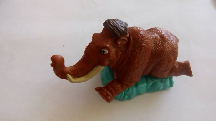 ice age mcdonalds toys