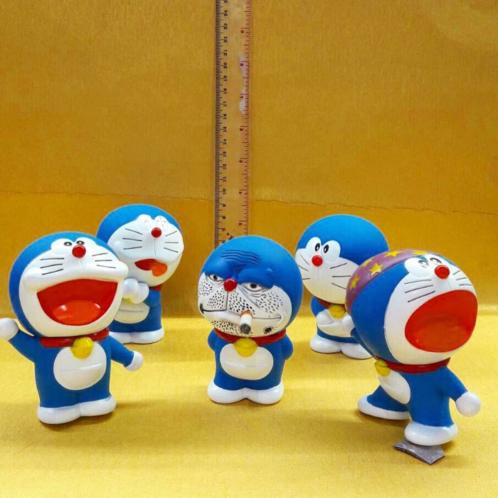 Fantastis 11+ Gambar Doraemon Merokok Hitam Putih ...