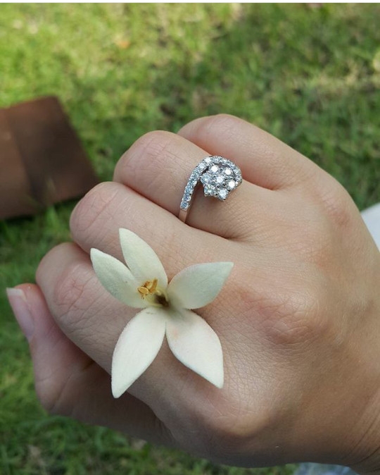 Katalog Cincin Emas Berlian Putih Hargano.com Katalog Cincin Emas Berlian Putih Hargano.com