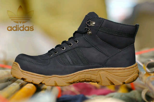 jual sepatu pria adidas safety boots grande leather warna coklat list hitam sepatu bandung jual sepatu pria adidas safety boots grande leather warna coklat list hitam sepatu bandung