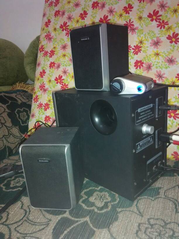 speaker komputer simbadda