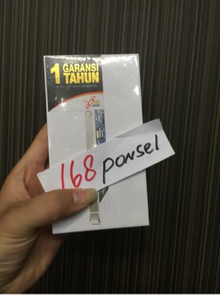 Apple iPhone 5 16GB Hitam Apple iPhone 5 16GB Hitam image