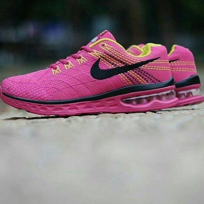 nike tube shoes
