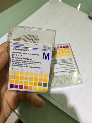 pH paper kertas pH lakmus Merck .