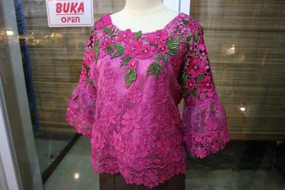 jual blouse brokat pink boutique kung fashion jual blouse brokat pink boutique kung fashion