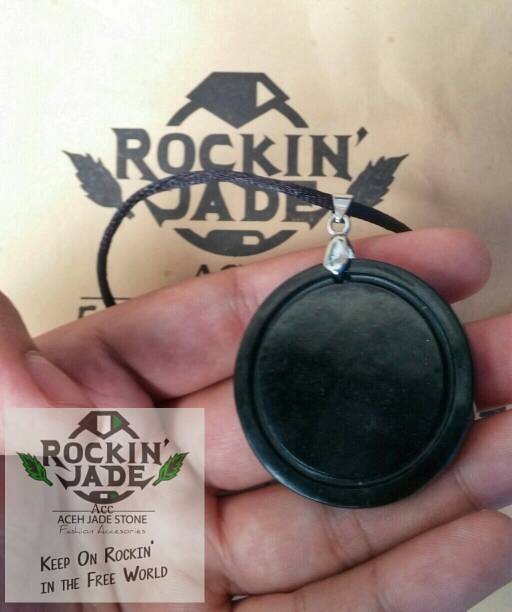 Kalung Terapi Blackjade jual kalung liontin medalion black jade giok hitam aceh Kalung Terapi Blackjade jual kalung liontin medalion black jade giok hitam aceh
