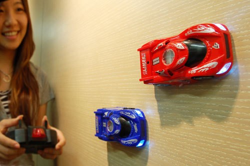 wall climbing rc car