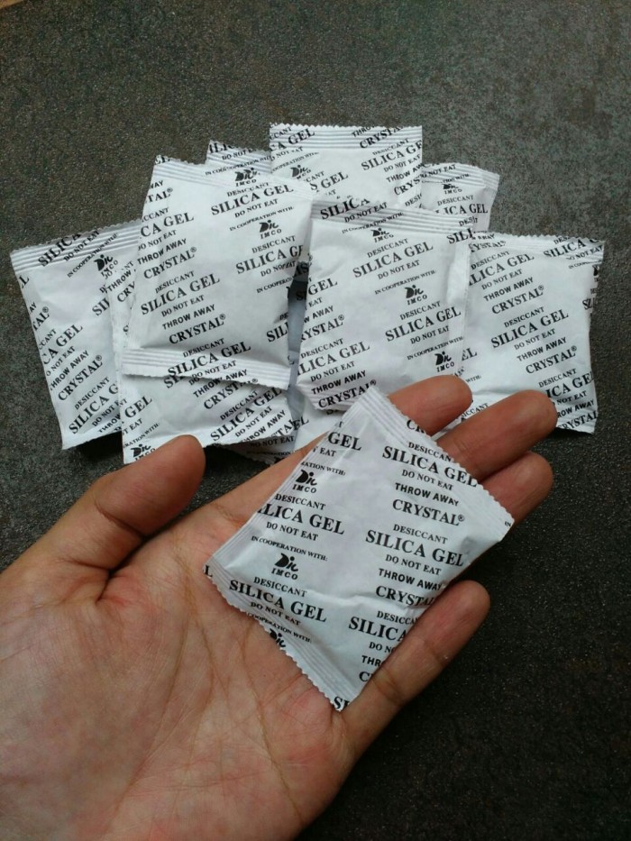 Jual Silica Gel Natural sachet 5gr (food g   rade) - Kota