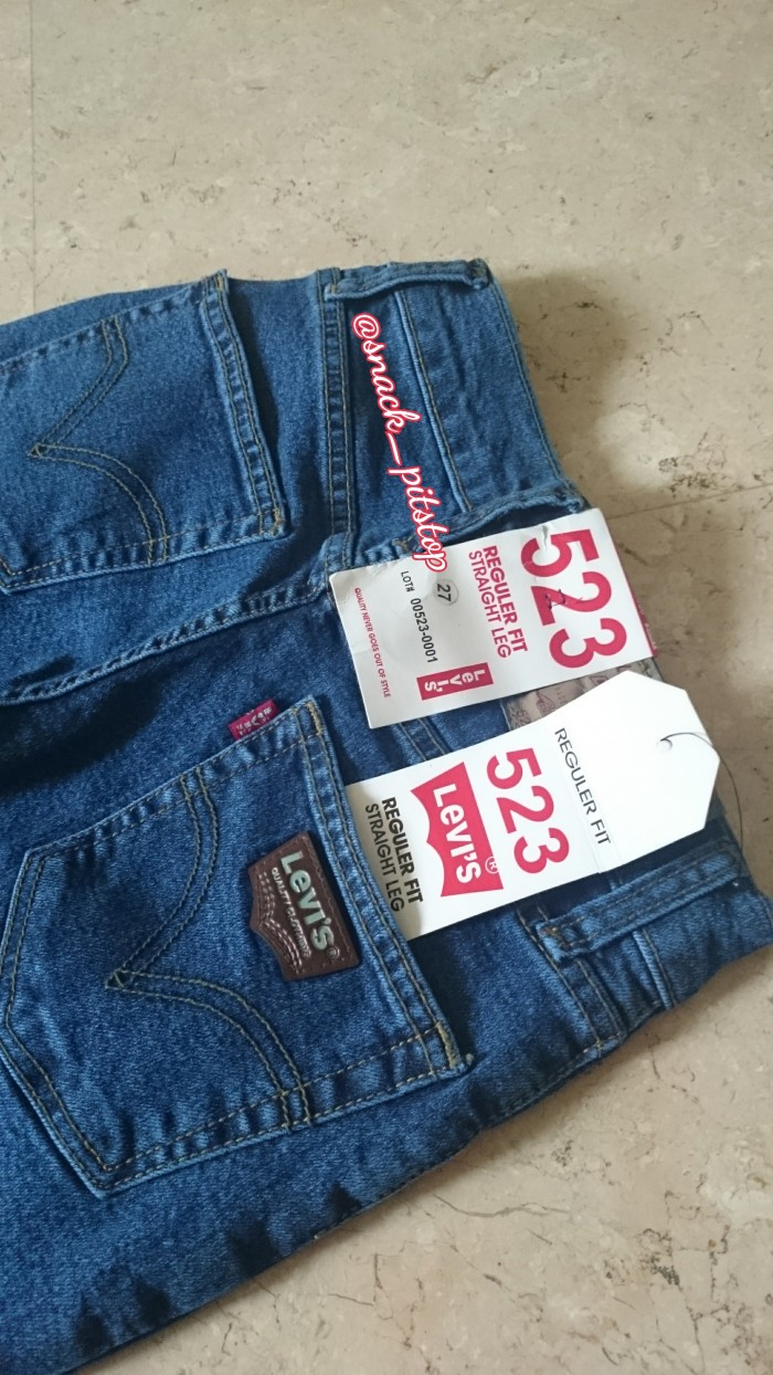 27 levi's size