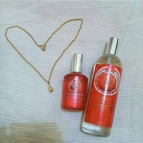 jual paket bodymist parfum strawberry the shop ori jual paket bodymist parfum strawberry the shop ori