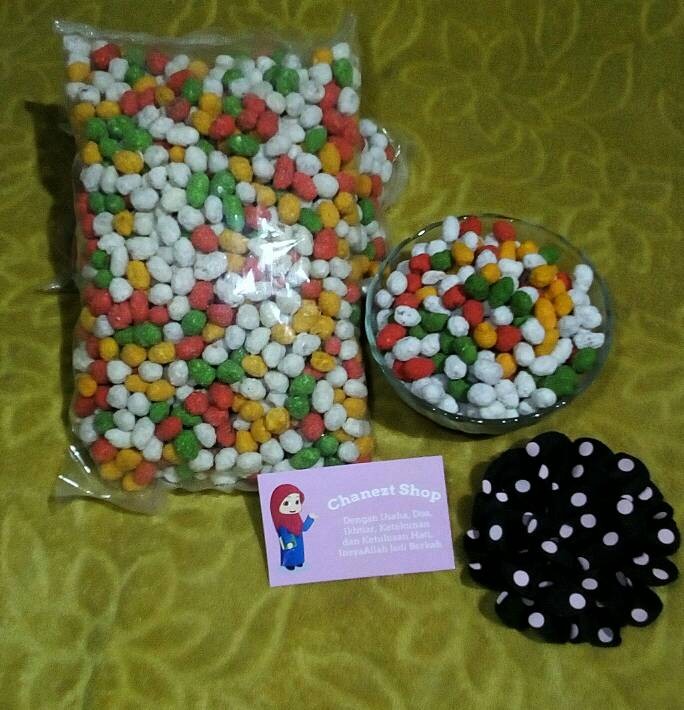 Kacang Goyang Warna Warni Khas 8 Gram Kacang Goyang Warna Warni Khas 8 Gram