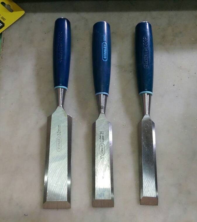 Foto Produk PAHAT KAYU 3/4" ATAU 1" ATAU 1 1/4" PAHAT UKIR 3/4 1 1 1/4 INCH dari TK BANGUNAN GUNUNG MADU