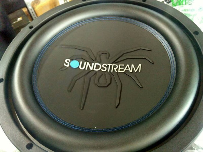 harga subwoofer soundstream 12