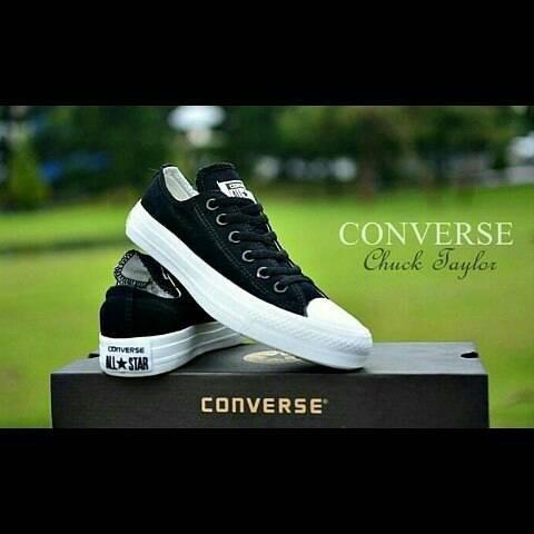 nike chuck taylor ii