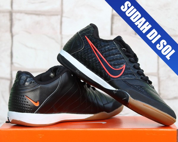 nike gato 2