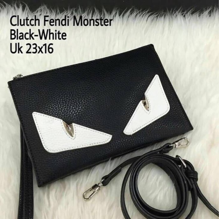 harga clutch fendi