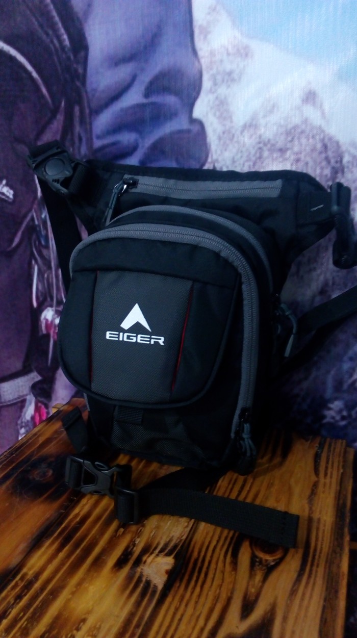 tas samping / tas slempang / travel pouch / tas paha eiger scoria