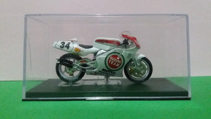 Foto Produk Suzuki Kevin Schwantz 34 - ixo skala 1/24 dari Aaron's shop