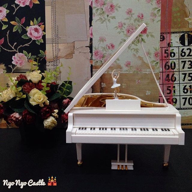 Music Box (Kotak Musik) Classic Piano Ballerina Large