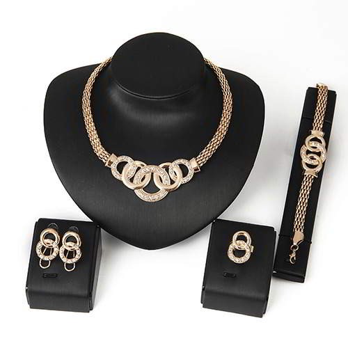 Harga 1 Set Perhiasan Travelbon.com Harga 1 Set Perhiasan Travelbon.com