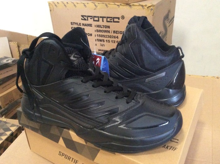 Sepatu Basket SPOTEC HORNETS Size 44-46