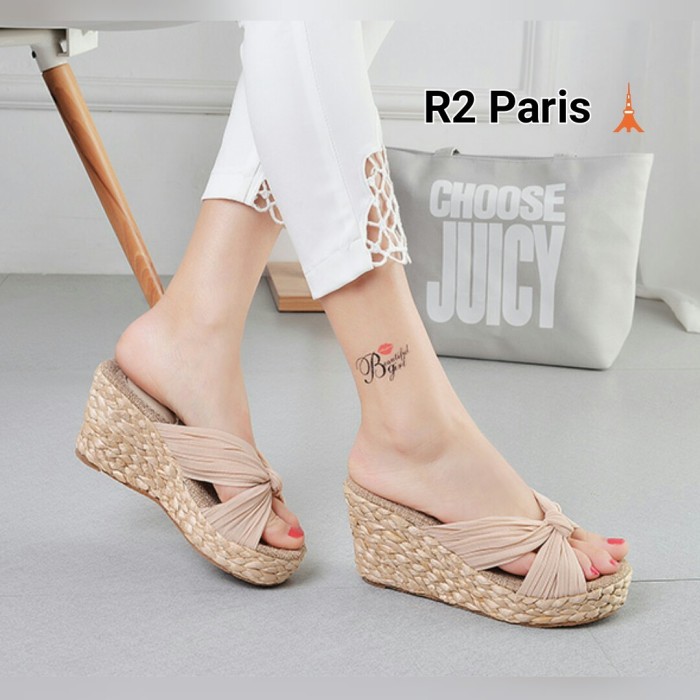 Wedges Sandal Valeria Cream, Putih, Hitam