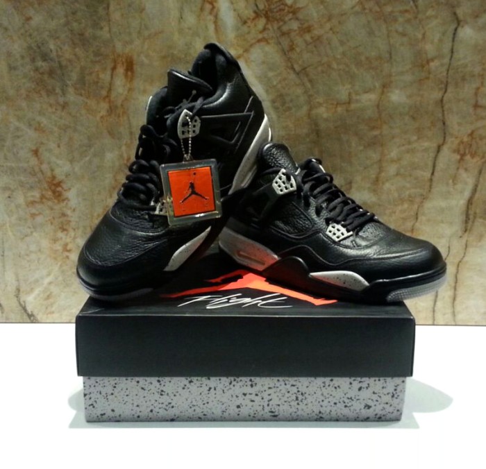 nike air jordan 4 oreo