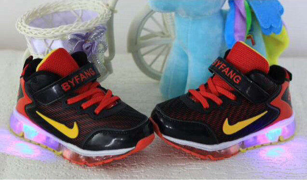 Jual sepatu anak nyala / sepa   tu led anak import - Kab. Garut