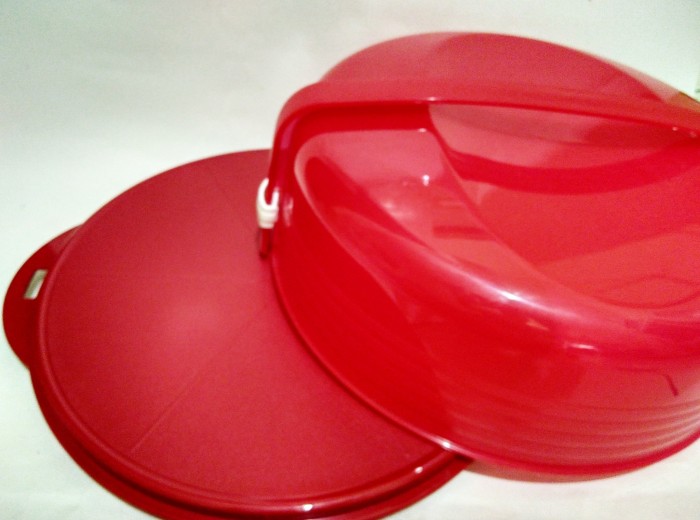 Tupperware Cake Taker / Tempat Kue Merah