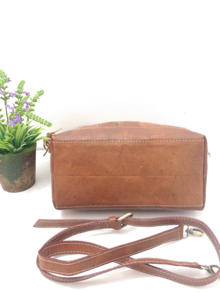 ... LINS CRAFT TAS KULIT HOBO PERCA TAHU COKLAT TUA