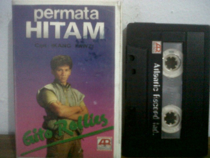 gito rollies permata hitam mp3 gito rollies permata hitam mp3