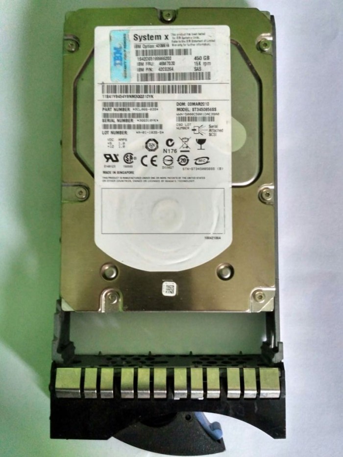 IBM 450GB 15K 3.5/" SAS 46M7030 HARD DRIVE
