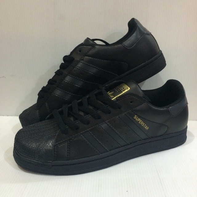 54 Gambar Sepatu Warna Hitam Polos Paling Bagus 54 Gambar Sepatu Warna Hitam Polos Paling Bagus
