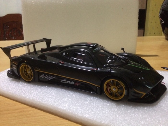 autoart zonda revolucion