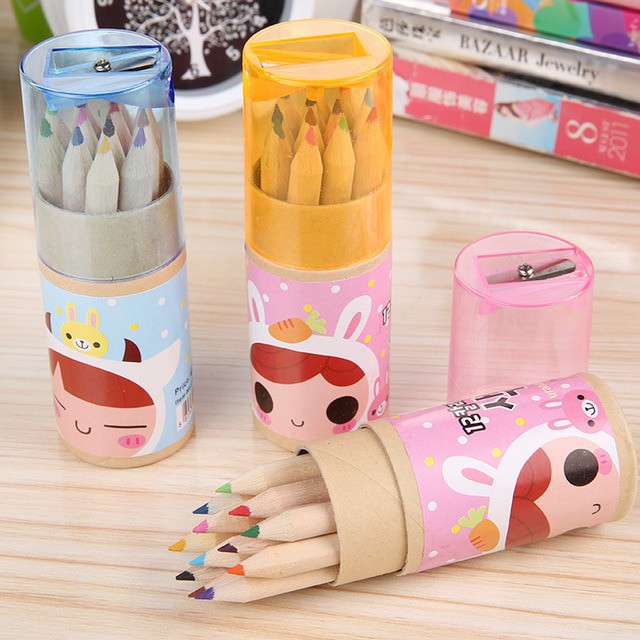 P047 Crayon 12 Warna Plus Serutan Set pensil Cat pensil warna Rautan