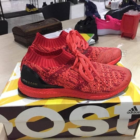 Harga Sepatu Adidas Ultra Boost Original Travelbon.com Harga Sepatu Adidas Ultra Boost Original Travelbon.com
