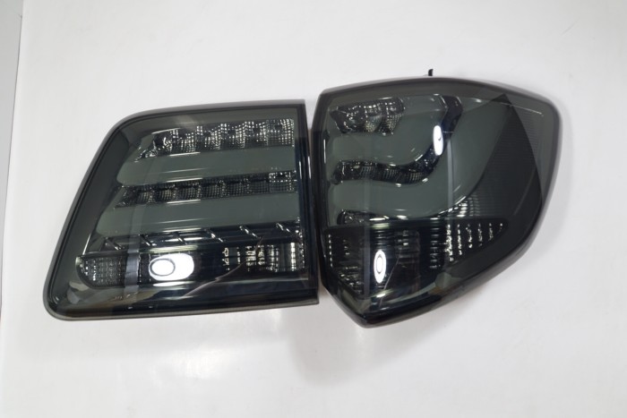  Jual  Lampu  Belakang Toyota Fortuner  2011 2021 Stop Lamp 